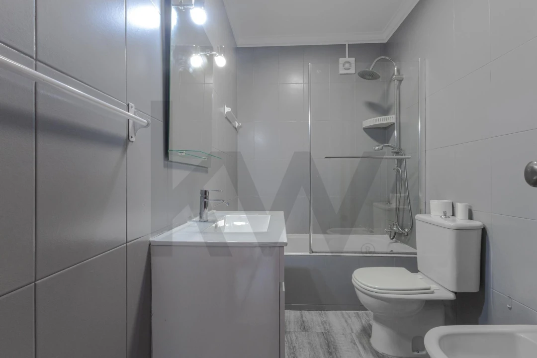 Apartamento T2 para Venda em Oliveira do Douro Foto 23