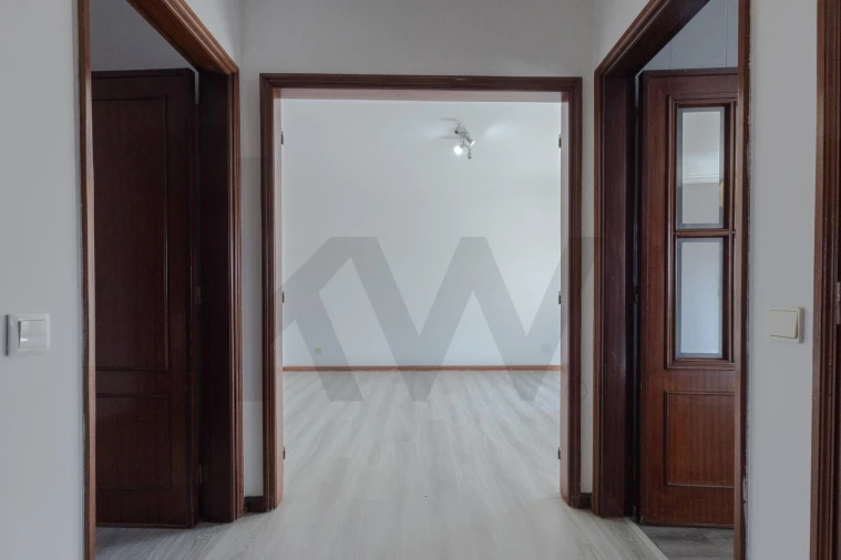 Apartamento T2 para Venda em Oliveira do Douro Foto 7