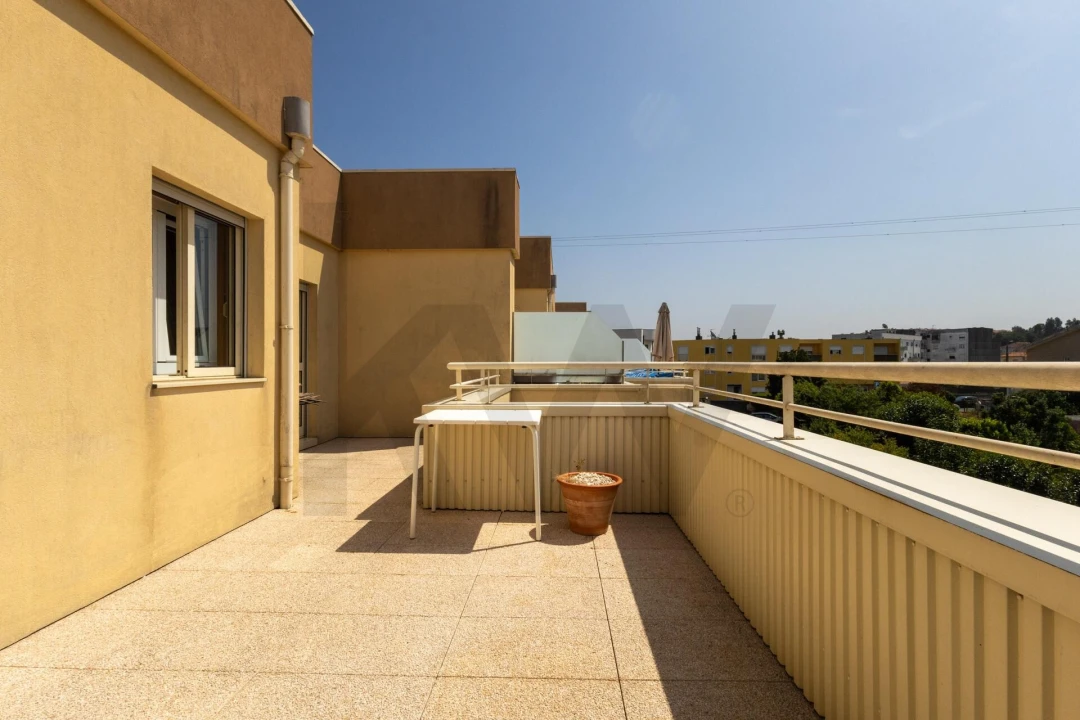Apartamento T2 para Venda em Oliveira do Douro Foto 19