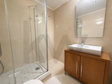Apartamento T4 para Venda em Ajuda