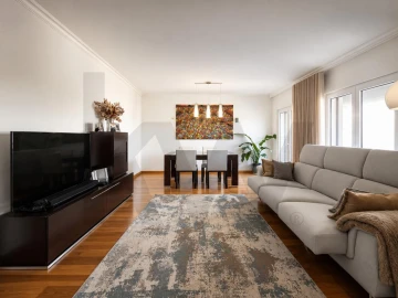 Apartamento T4 para Venda em Ajuda