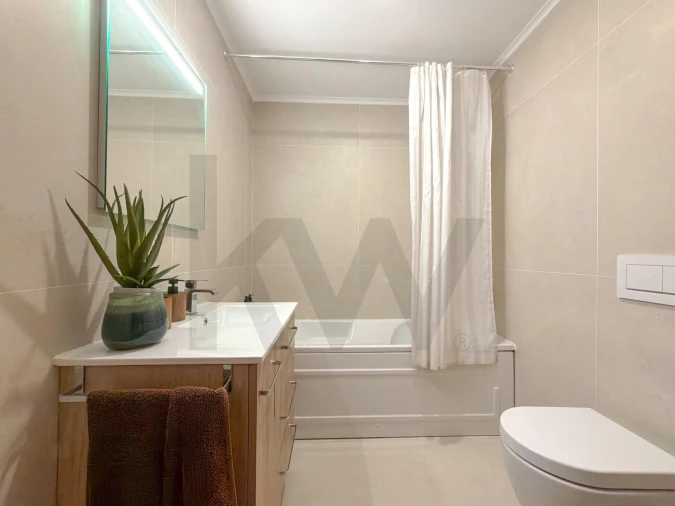 Apartamento T4 para Venda em Ajuda Foto 18