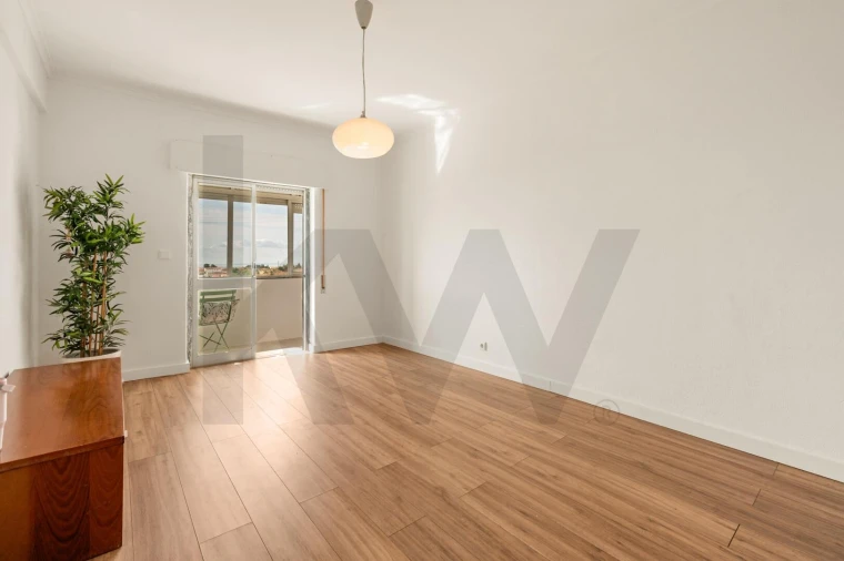 Apartamento T2 para Venda em Alverca do Ribatejo e Sobralinho Foto 2