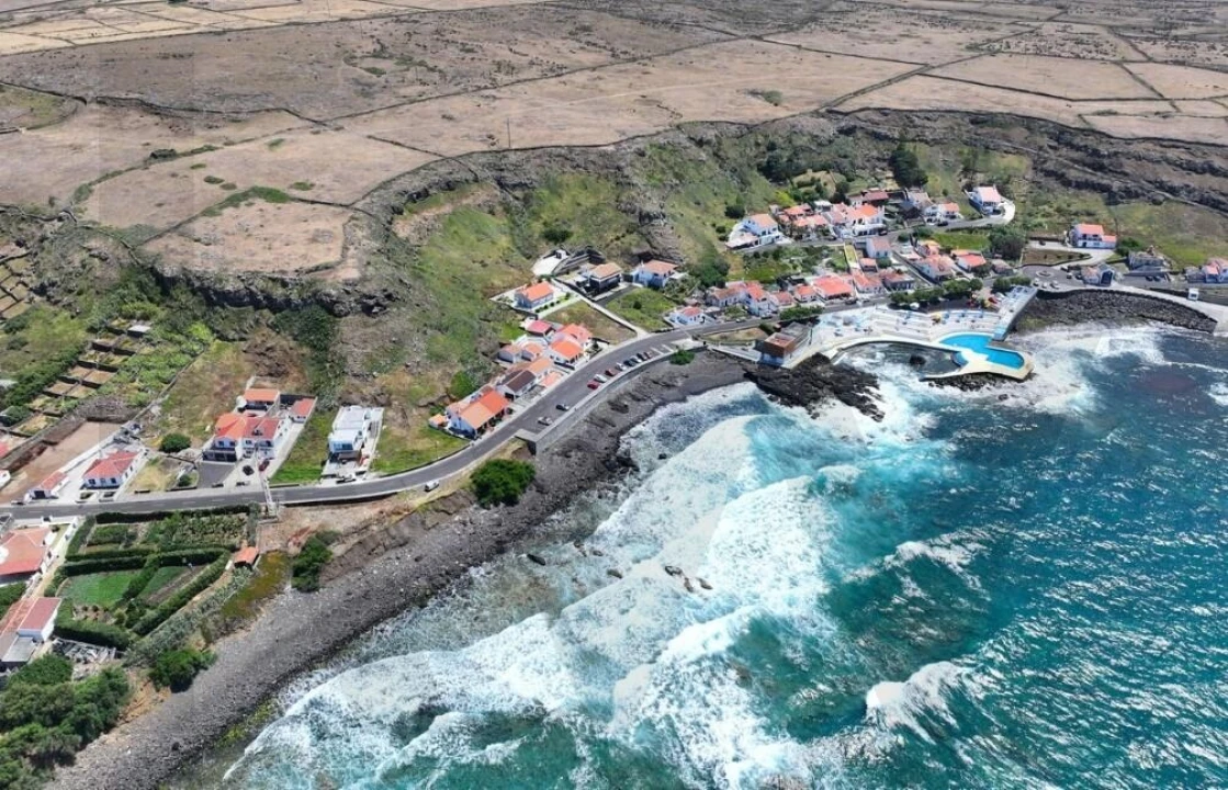 Terreno para Venda em Vila do Porto Foto 11