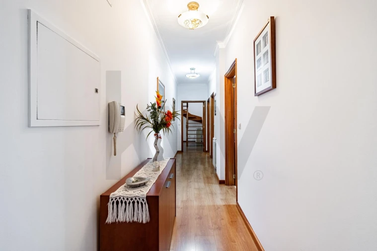 Apartamento T4 para Venda em Ovar, São João, Arada e São Vicente de Pereira Jusã Foto 2