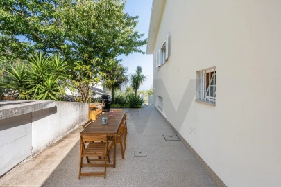 Moradia T3 para Venda em Santo Tirso, Couto (Santa Cristina e São Miguel) e Burgães
