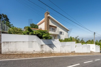 Moradia T3 para Venda em Santo Tirso, Couto (Santa Cristina e São Miguel) e Burgães