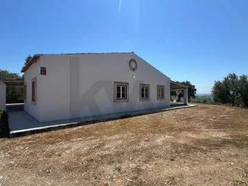 Moradia T3 para Venda em São Vicente do Paul e Vale de Figueira