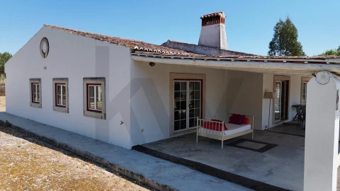 Moradia T3 para Venda em São Vicente do Paul e Vale de Figueira