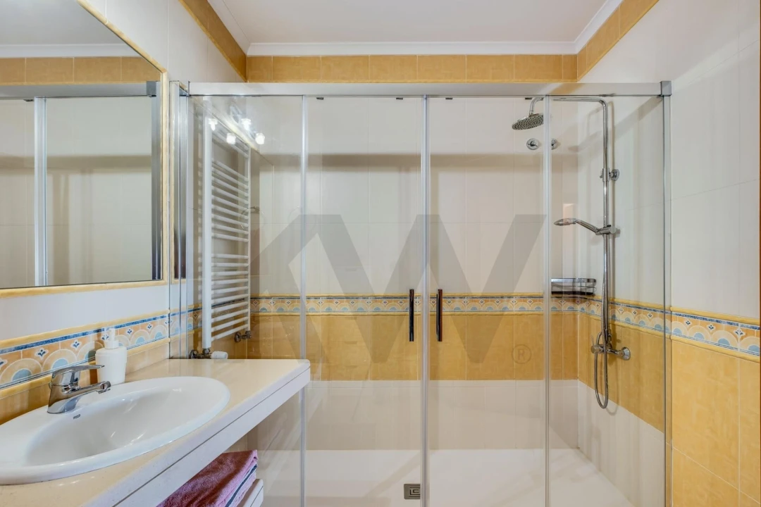 Apartamento T3 para Venda em Santo António dos Cavaleiros e Frielas Foto 15
