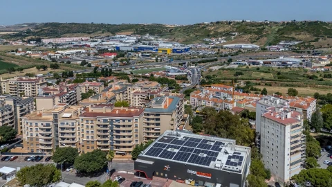 Apartamento T3 para Venda em Santo António dos Cavaleiros e Frielas