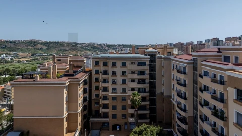Apartamento T3 para Venda em Santo António dos Cavaleiros e Frielas