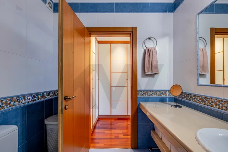 Apartamento T3 para Venda em Santo António dos Cavaleiros e Frielas Foto 23
