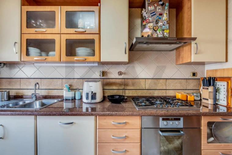 Apartamento T3 para Venda em Santo António dos Cavaleiros e Frielas Foto 9