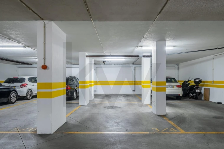 Apartamento T3 para Venda em Santo António dos Cavaleiros e Frielas Foto 34