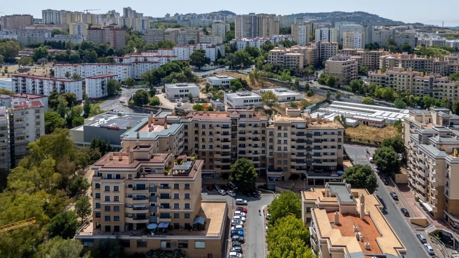 Apartamento T3 para Venda em Santo António dos Cavaleiros e Frielas Foto 36
