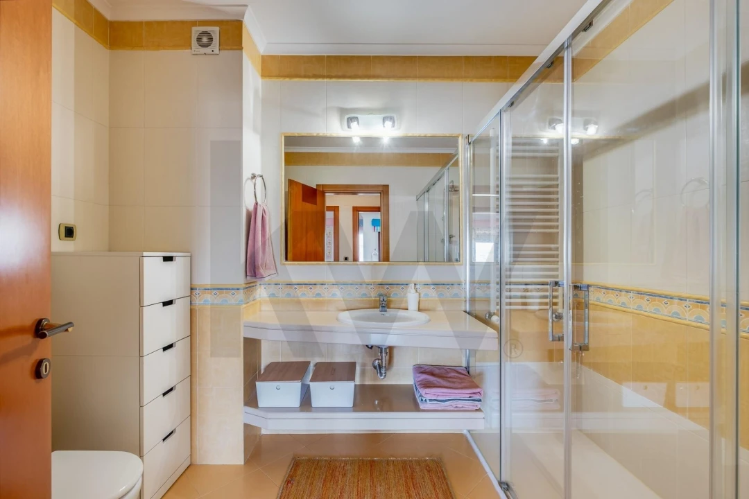 Apartamento T3 para Venda em Santo António dos Cavaleiros e Frielas Foto 14