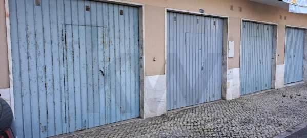Armazém para Arrendamento em Cacém e São Marcos