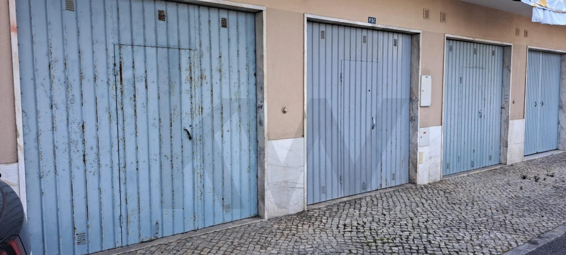 Armazém para Arrendamento em Cacém e São Marcos Foto 7