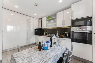 Apartamento T2 para Venda em Funchal (São Pedro)