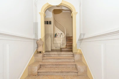 Apartamento T7 para Venda em Arroios