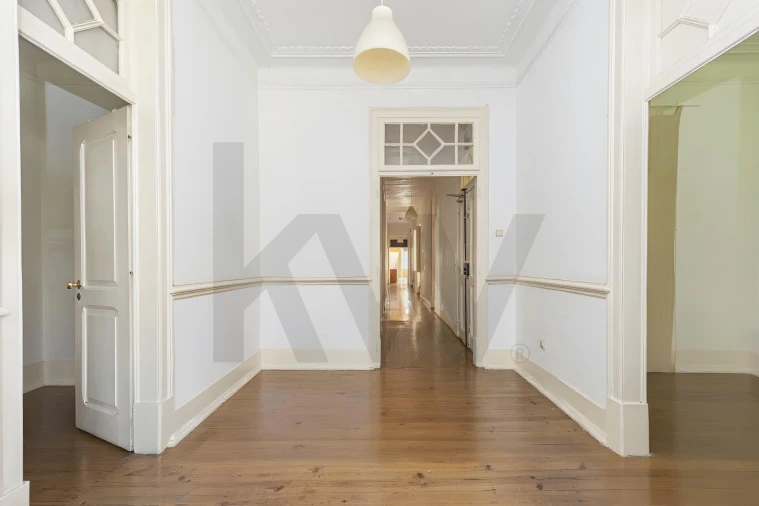 Apartamento T7 para Venda em Arroios Foto 13