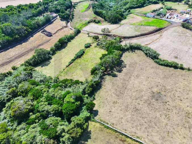Moradia T3 para Venda em São Pedro Foto 2