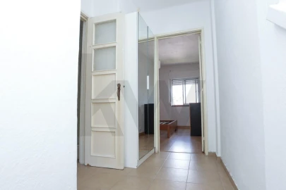 Apartamento T2 para Venda em Benfica