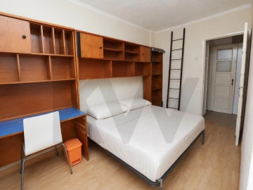 Apartamento T2 para Venda em Benfica