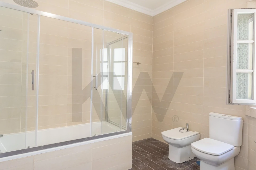 Apartamento T4 para Arrendamento em Avenidas Novas Foto 3