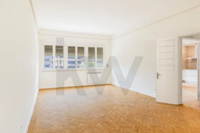 Apartamento T4 para Arrendamento em Avenidas Novas