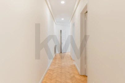Apartamento T4 para Arrendamento em Avenidas Novas