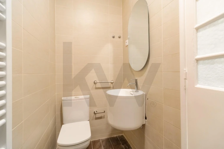 Apartamento T4 para Arrendamento em Avenidas Novas Foto 9