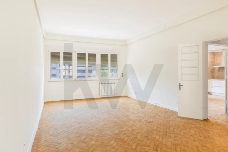 Apartamento T4 para Arrendamento em Avenidas Novas Foto 2