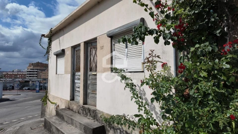 Moradia T1 para Venda em Vila Nova de Famalicão e Calendário