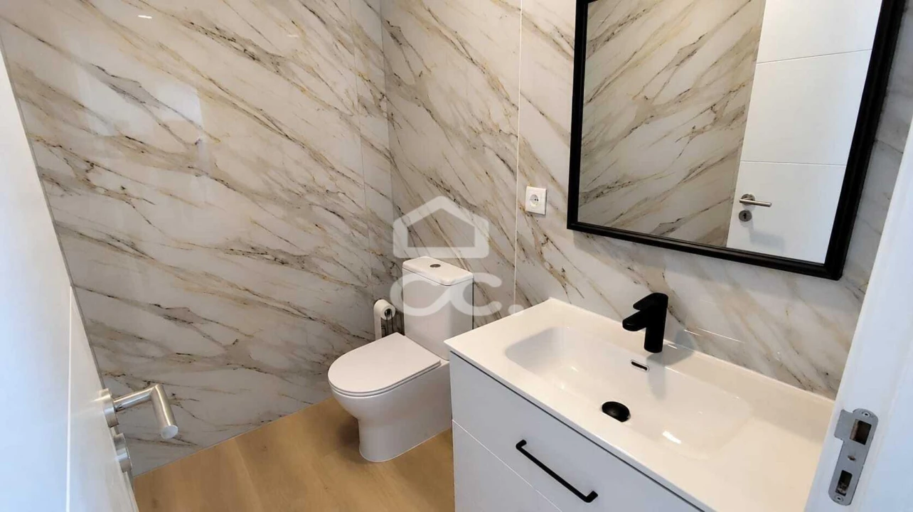Apartamento T3 para Venda em Delães Foto 20