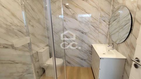 Apartamento T3 para Venda em Delães