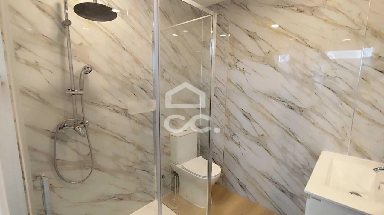 Apartamento T3 para Venda em Delães Foto 17