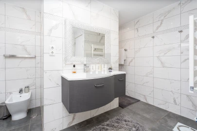Apartamento T2 para Venda em Loule (São Sebastião)