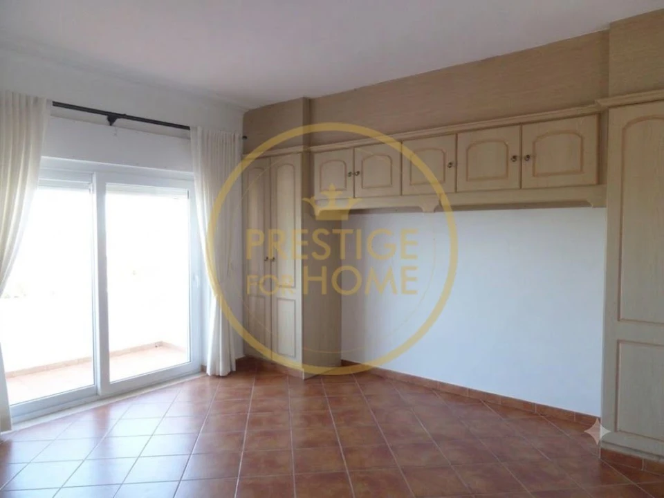 Moradia T3 para Venda em Santa Barbara de Nexe Foto 33