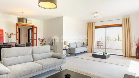 Apartamento T2 para Venda em Quarteira
