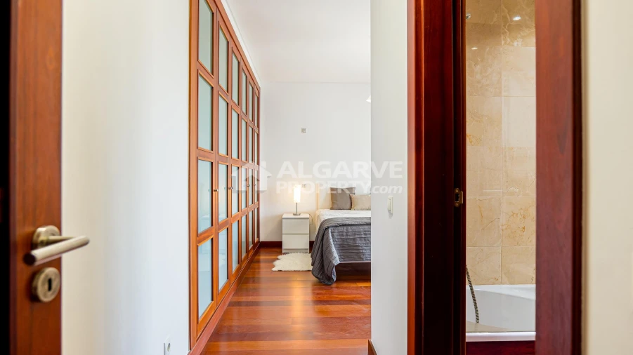 Apartamento T2 para Venda em Quarteira Foto 27