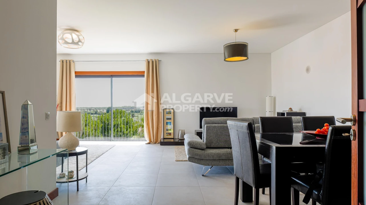 Apartamento T2 para Venda em Quarteira Foto 8