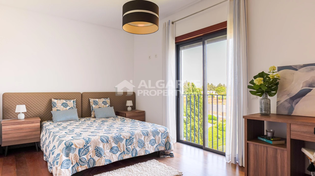 Apartamento T2 para Venda em Quarteira Foto 24