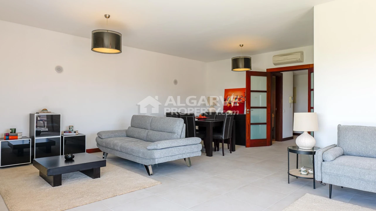 Apartamento T2 para Venda em Quarteira Foto 14