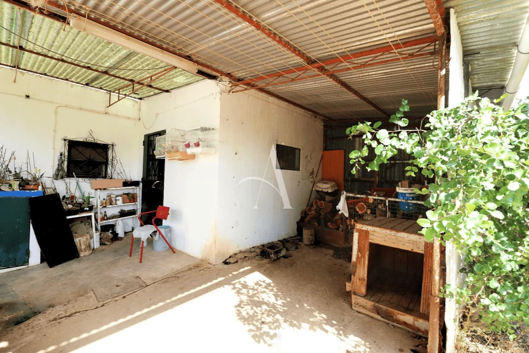 Moradia T3 para Venda em Santa Barbara de Nexe Foto 26
