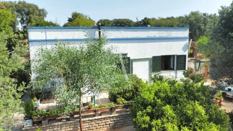 Moradia T3 para Venda em Santa Barbara de Nexe