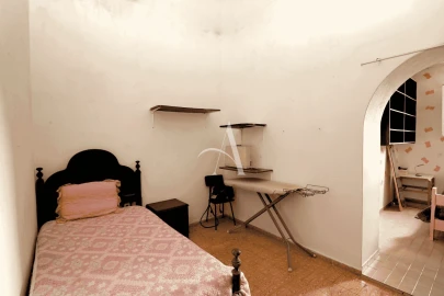 Moradia T3 para Venda em Santa Barbara de Nexe