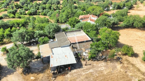Moradia T3 para Venda em Santa Barbara de Nexe