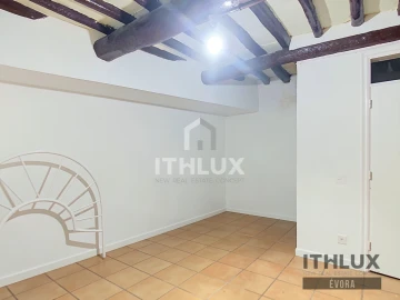 Apartamento T3 para Venda em Caia, São Pedro e Alcáçova